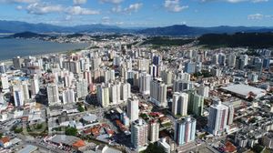 Image 26 - 695913