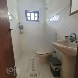 Image 10 - 695922