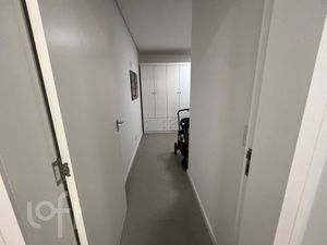 Image 25 - 695925