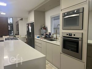 Image 37 - 695925