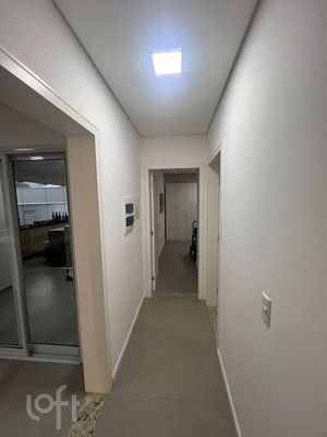 Image 30 - 695925