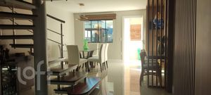 Image 39 - 695933