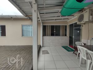 Image 15 - 696047