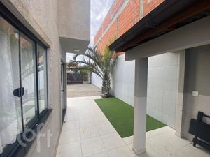 Image 11 - 696082
