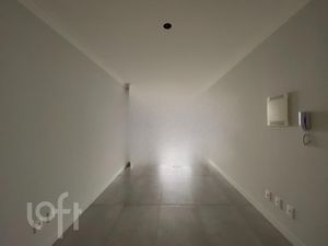 Image 8 - 696100