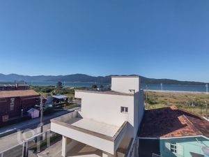 Image 15 - 696468