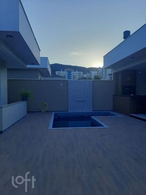 Image 17 - 696745