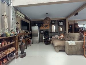 Image 3 - 696831