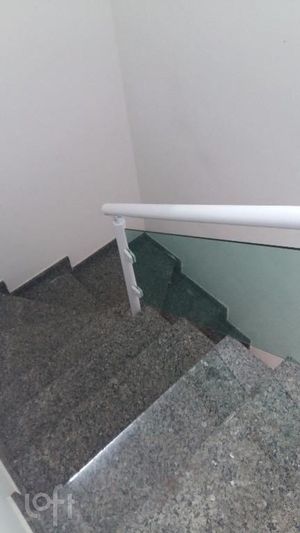 Image 10 - 698854