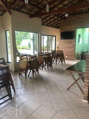 Image 19 - 699086