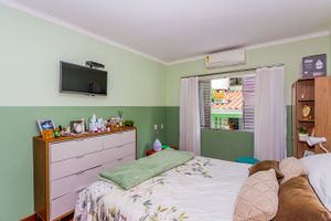 Image 35 - 699159