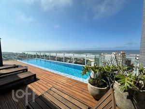 Image 18 - 699436