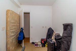Image 20 - 699581