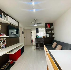 Image 3 - 699916