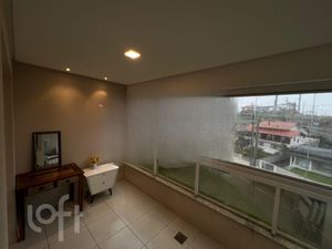 Image 5 - 700442