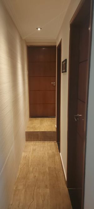 Image 8 - 700845