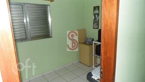 Image 3 - 700986