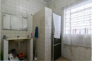 Image 11 - 701021