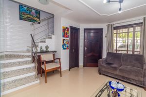 Image 4 - 701177