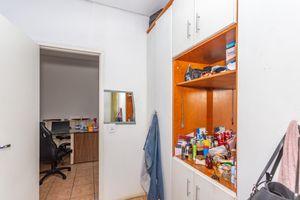 Image 16 - 701227
