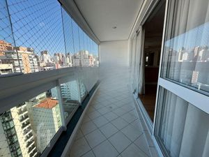 Image 4 - 701252