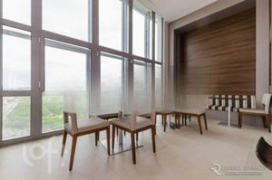 Image 24 - 701493