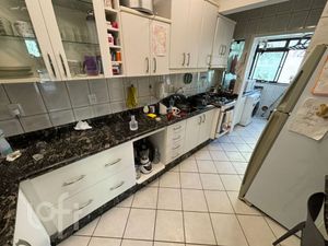 Image 9 - 701495