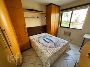 Image 3 - 701495