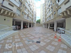 Image 16 - 701529