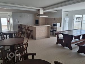 Image 25 - 701582