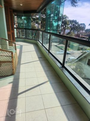 Image 15 - 702433