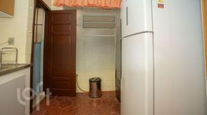 Image 25 - 702439