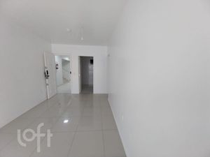 Image 32 - 702675
