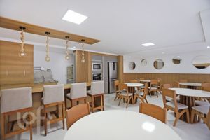 Image 22 - 702972