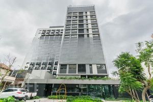 Image 12 - 702978