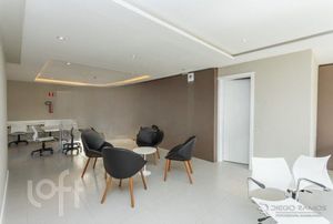 Image 22 - 703020