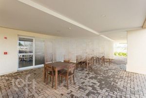 Image 23 - 703020