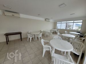 Image 26 - 703581