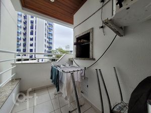 Image 7 - 703581
