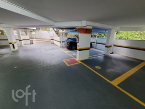 Image 19 - 703581
