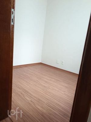 Image 19 - 703637