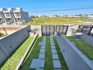 Image 19 - 703704