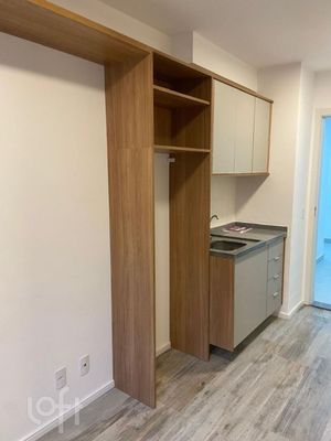 Image 12 - 703733