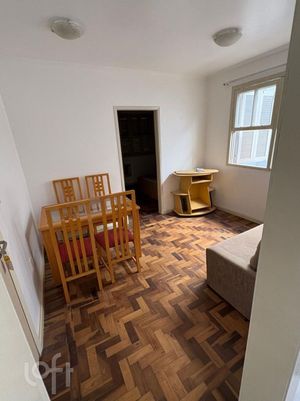 Image 5 - 703763