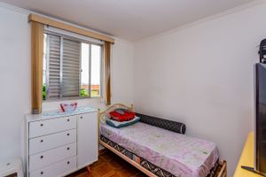 Image 28 - 703823