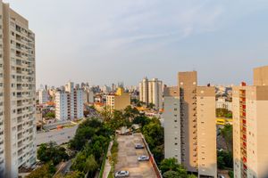 Image 6 - 703925