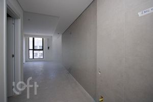 Image 13 - 703939
