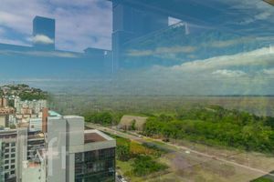 Image 31 - 704023