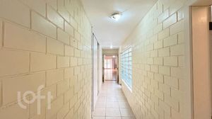 Image 3 - 704049