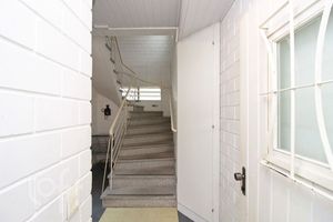 Image 51 - 704049